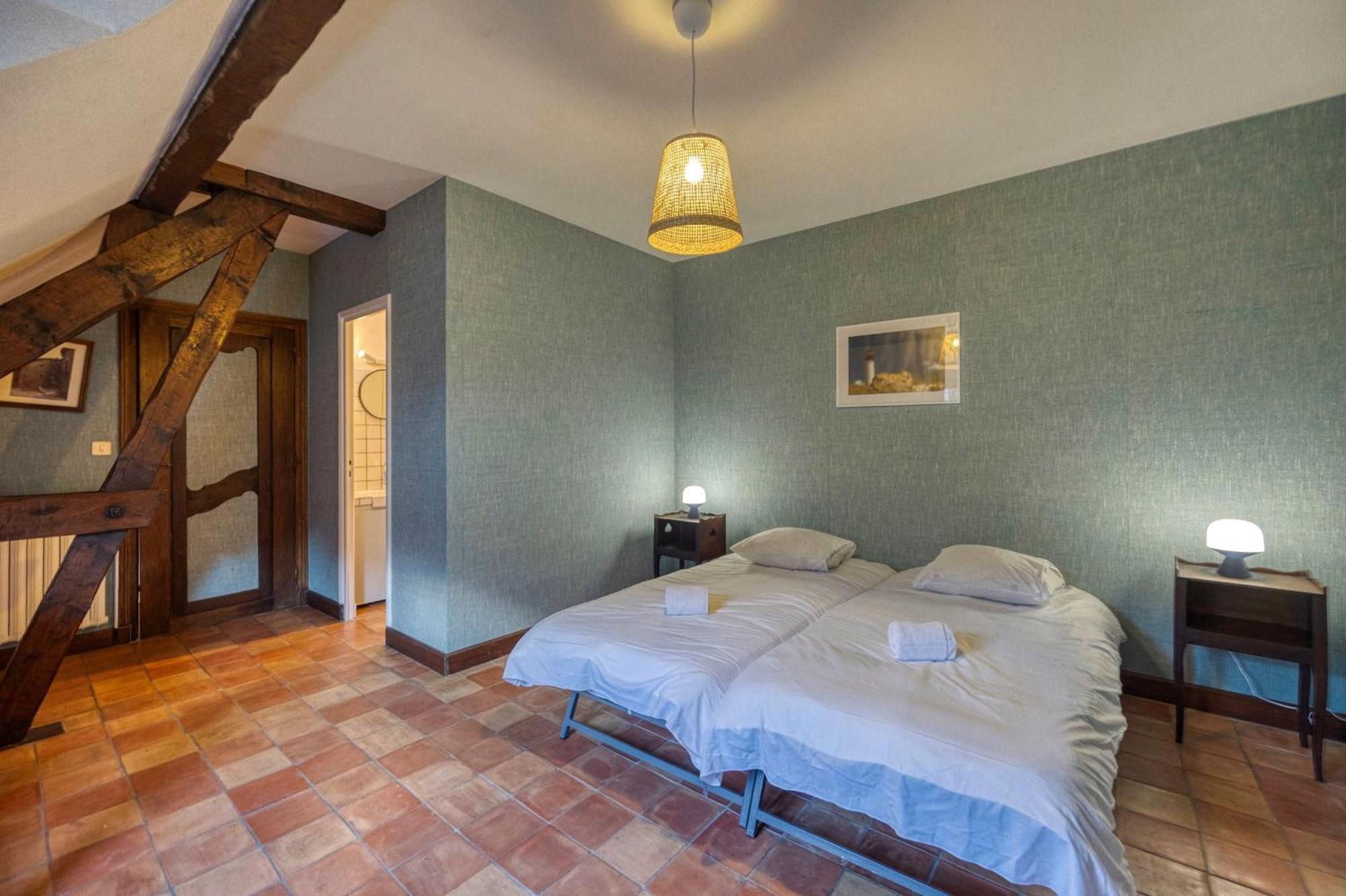 #Hp La Maison Des Lilas Large Family House Sleeps 12 Garden Seyssinet Extérieur photo