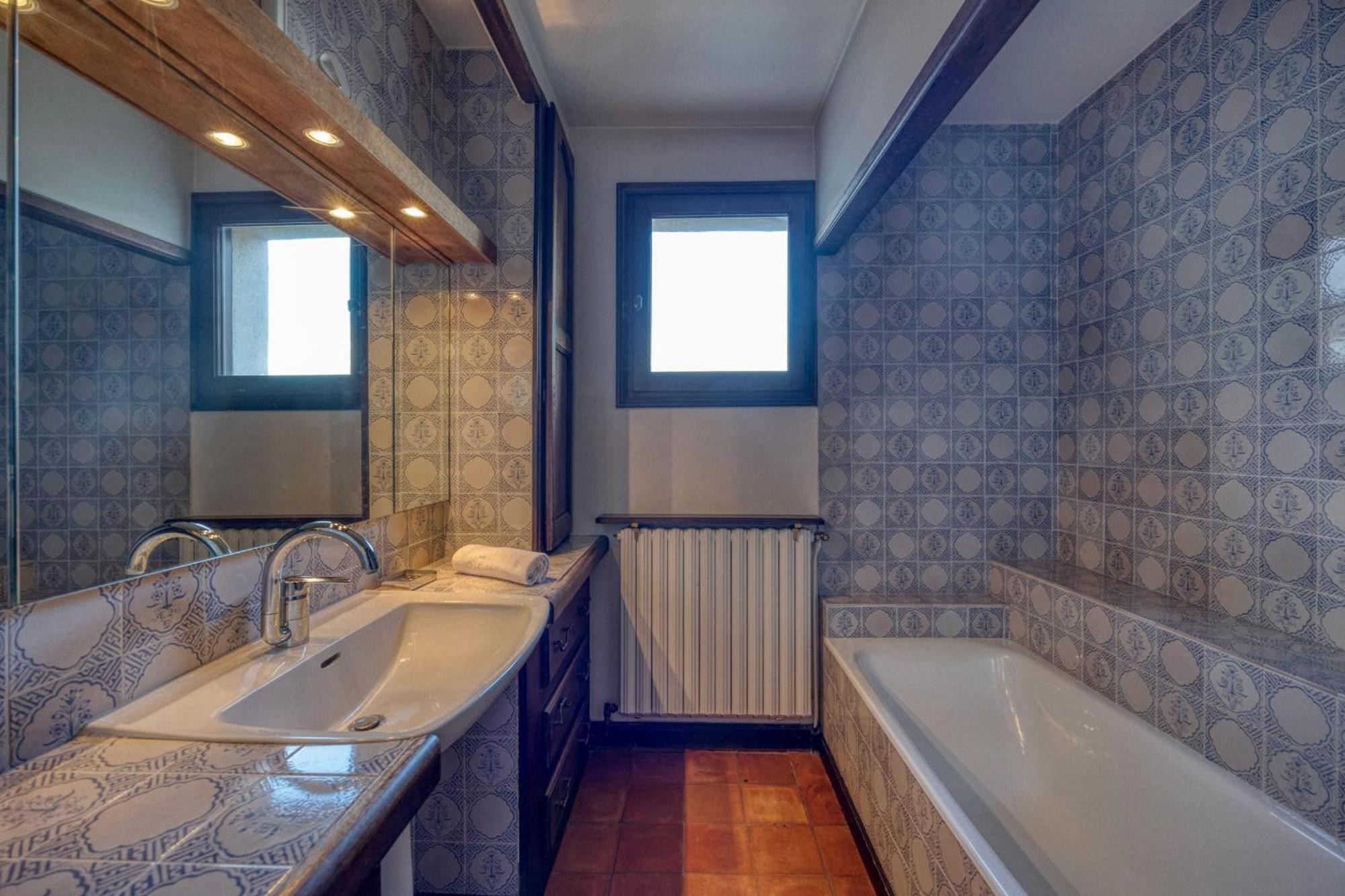 #Hp La Maison Des Lilas Large Family House Sleeps 12 Garden Seyssinet Extérieur photo